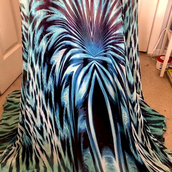 Tropical Animal Print Maxi Dress 🌞🌴🌺 - Picture 7 of 8